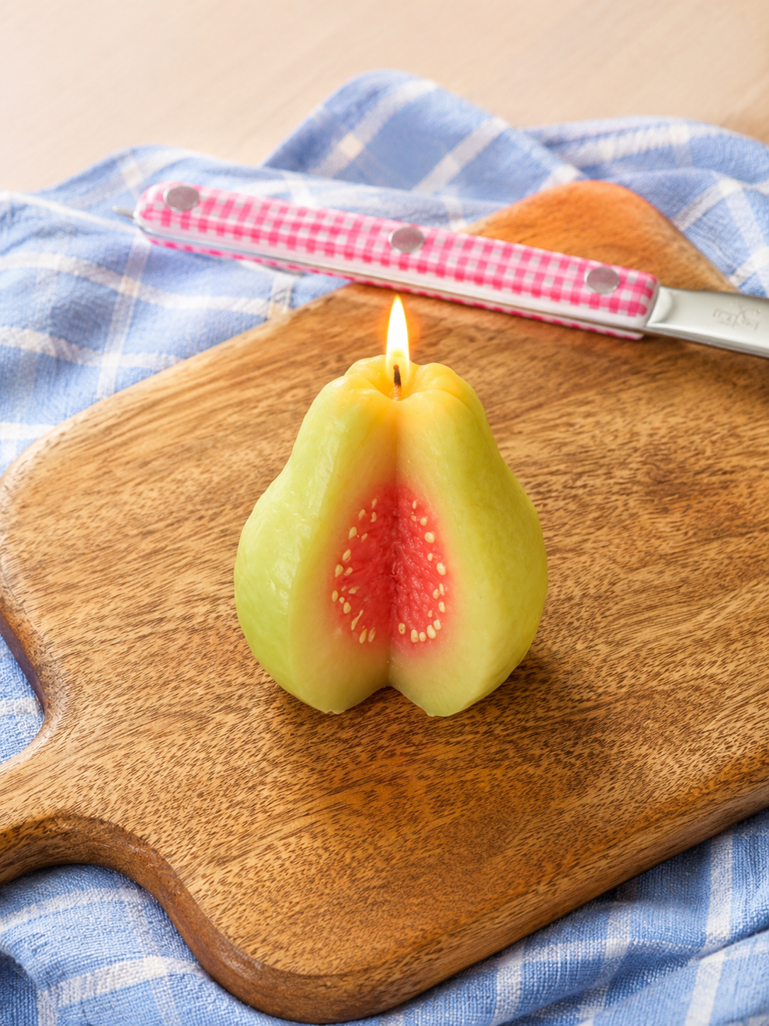 Guava scented candle