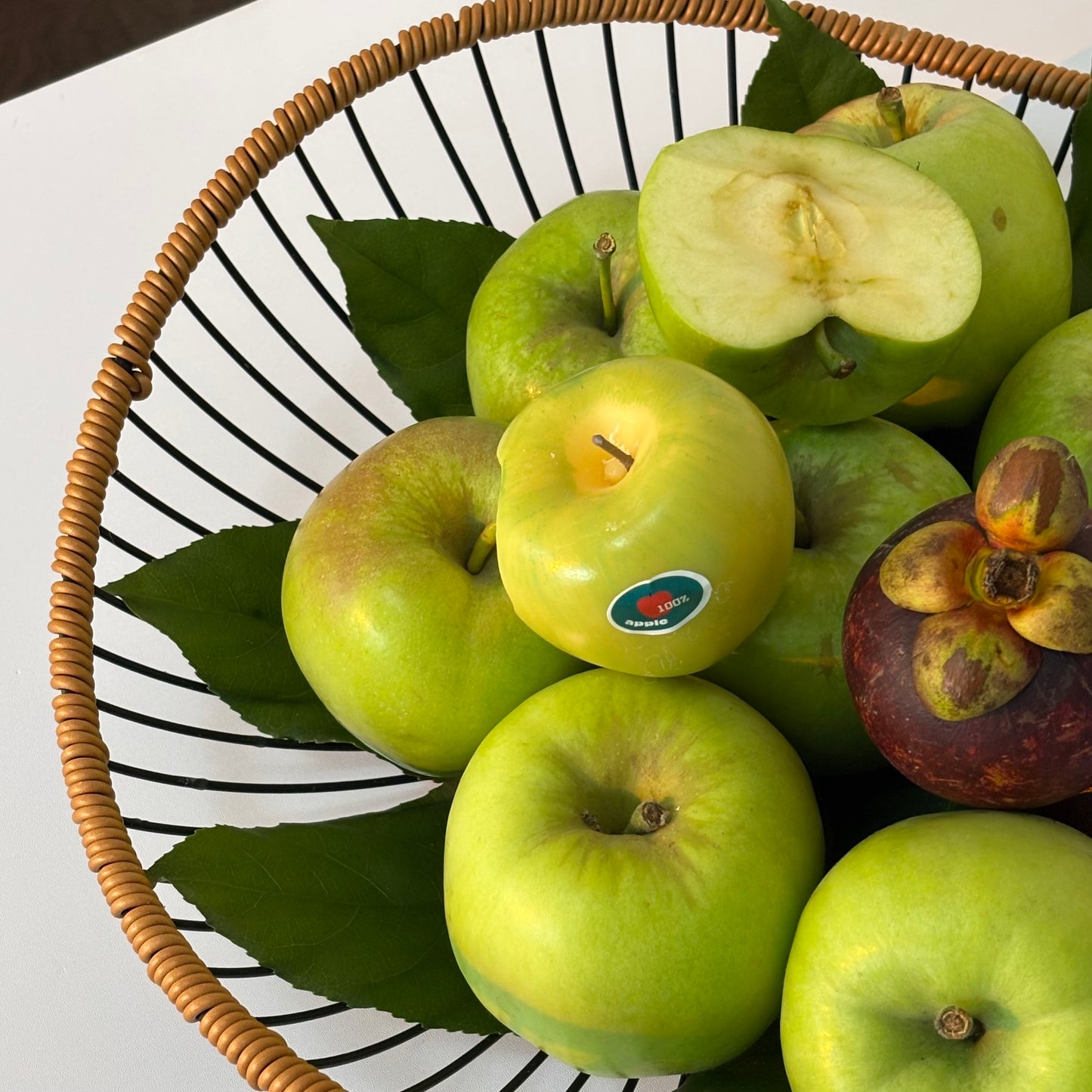 GREEN APPLE SCENTED CANDLE （Green apple Shaped Candle)