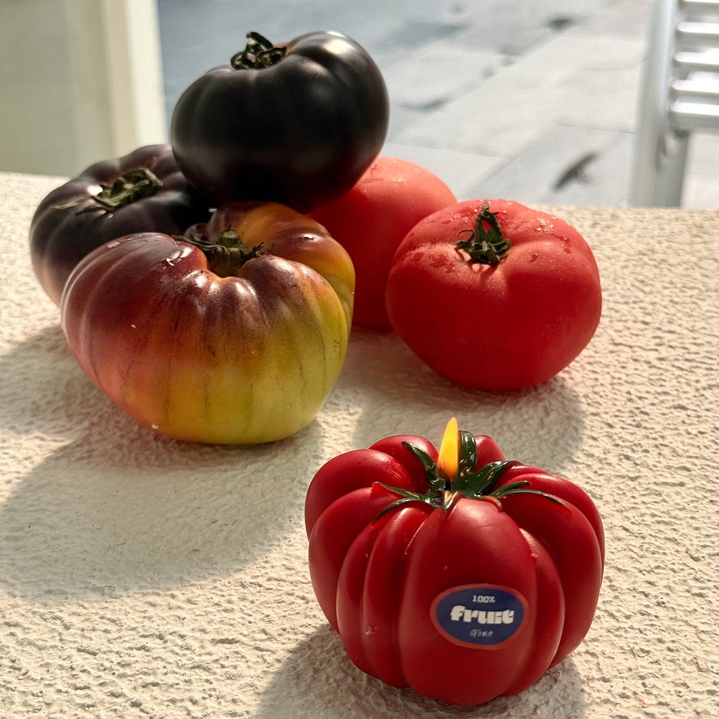 HEIRLOOM TOMATO CANDLE (Heirloom tomato Shaped Candle)