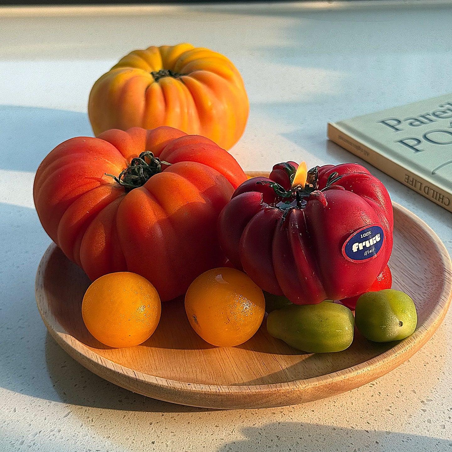 HEIRLOOM TOMATO CANDLE (Heirloom tomato Shaped Candle)