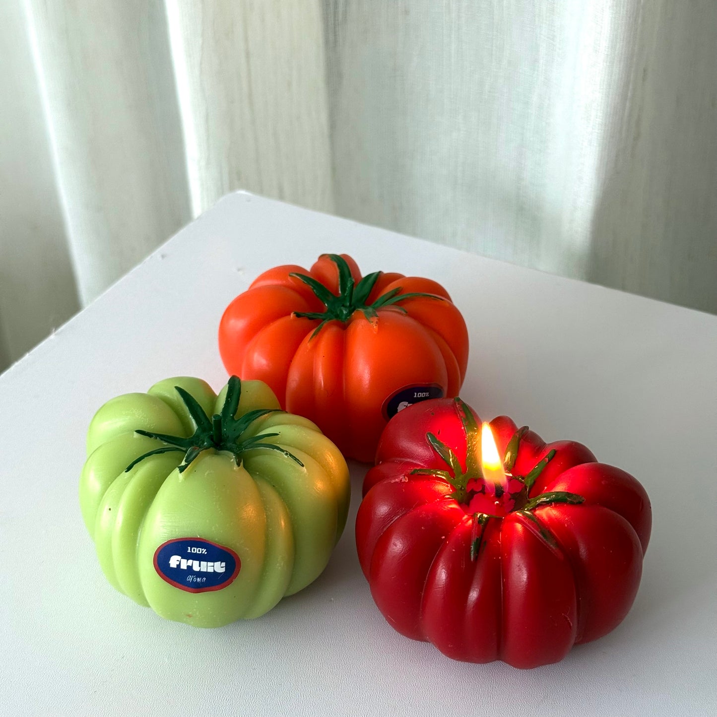 GREEN HEIRLOOM TOMATO SCENTED CANDLE (Green Heirloom tomato Shaped Candle)