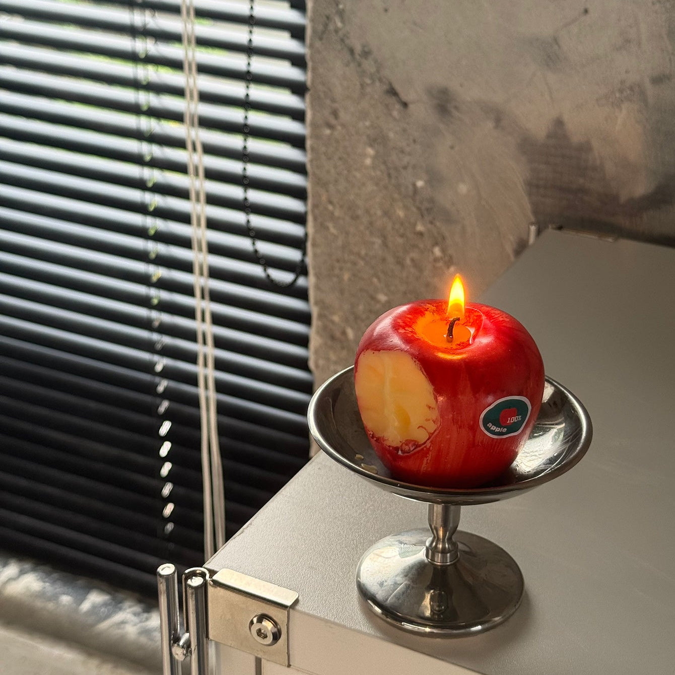 APPLE SCENTED CANDLE (Apple Shaped Candle)