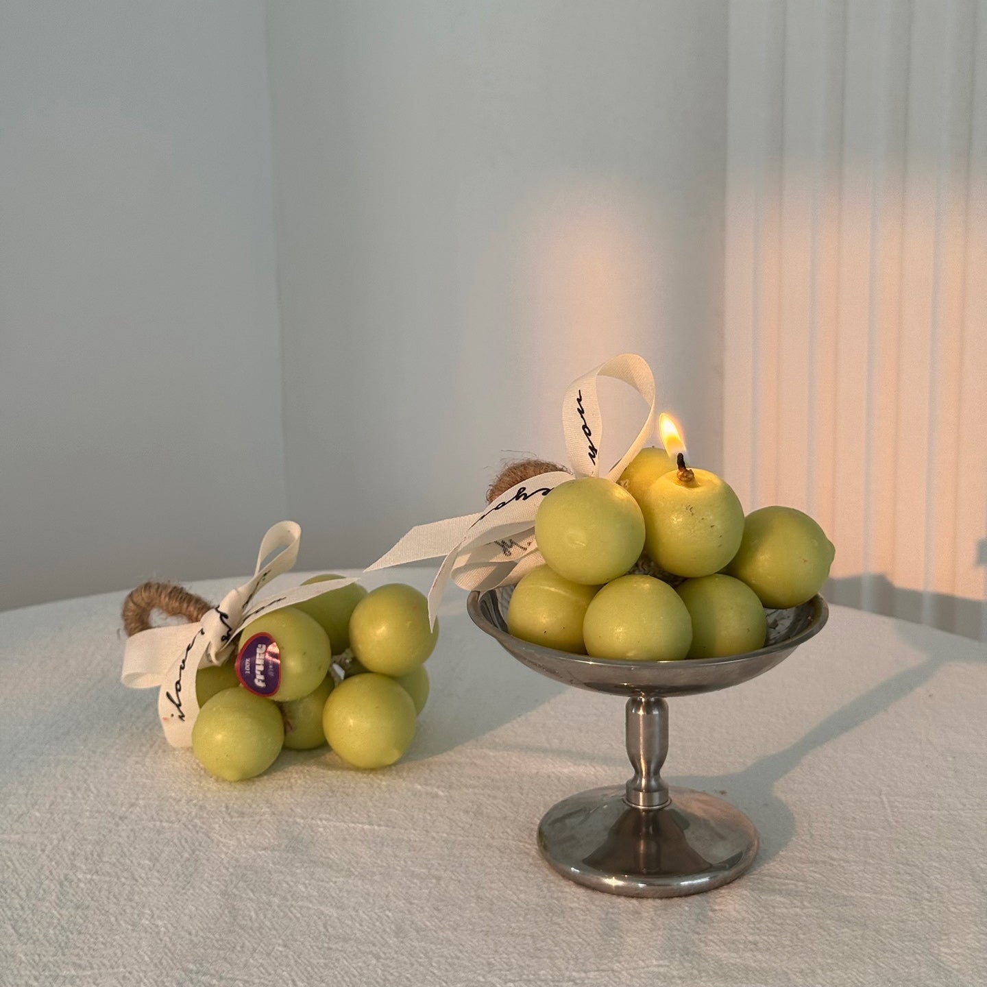 SHINE MUSCAT GRAPE SCENTED CANDLE (Shine Muscat Grape Shaped Candle)