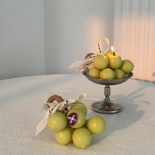 SHINE MUSCAT GRAPE SCENTED CANDLE (Shine Muscat Grape Shaped Candle)