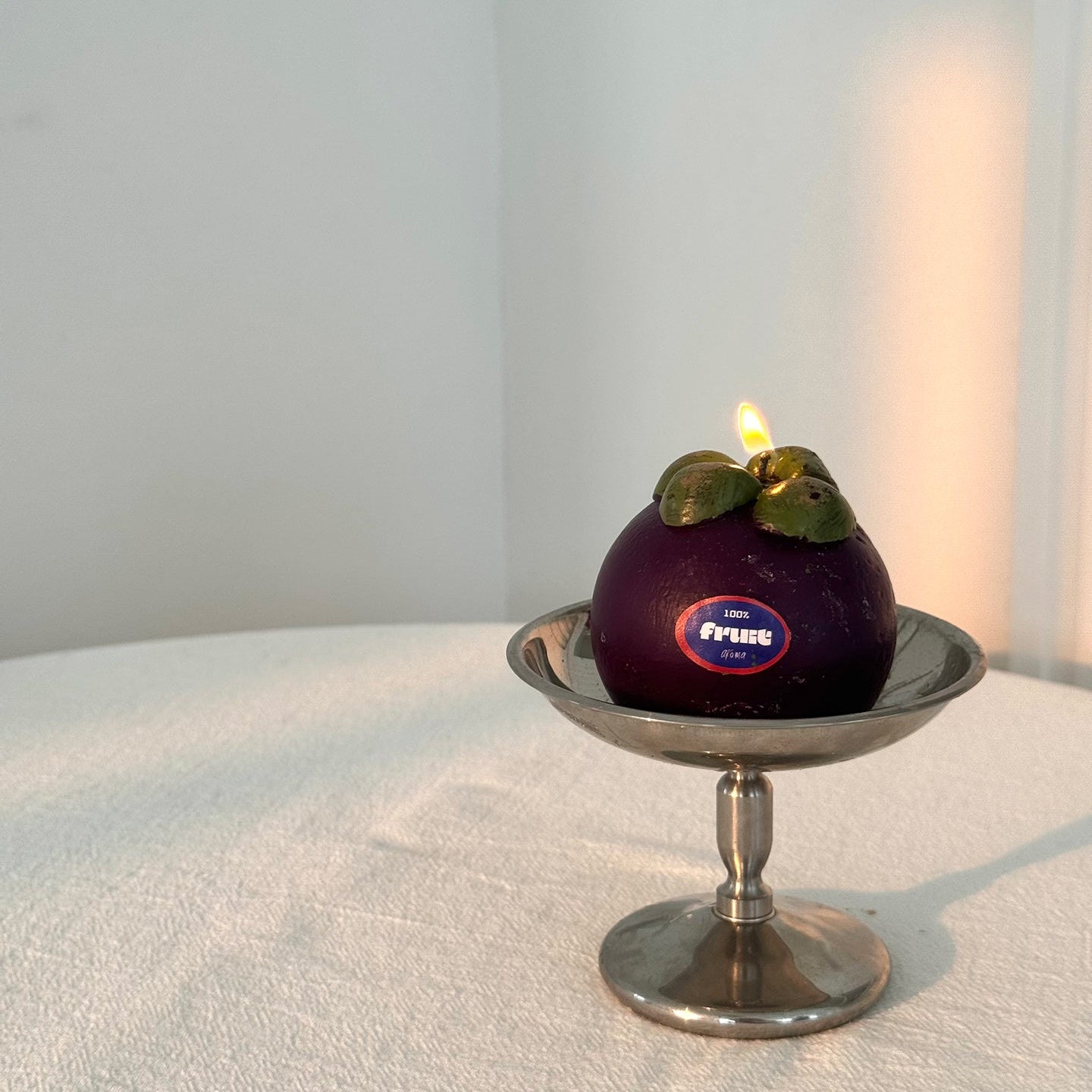 MANGOSTEEN SCENTED CANDLE (Mangosteen Shaped Candle)