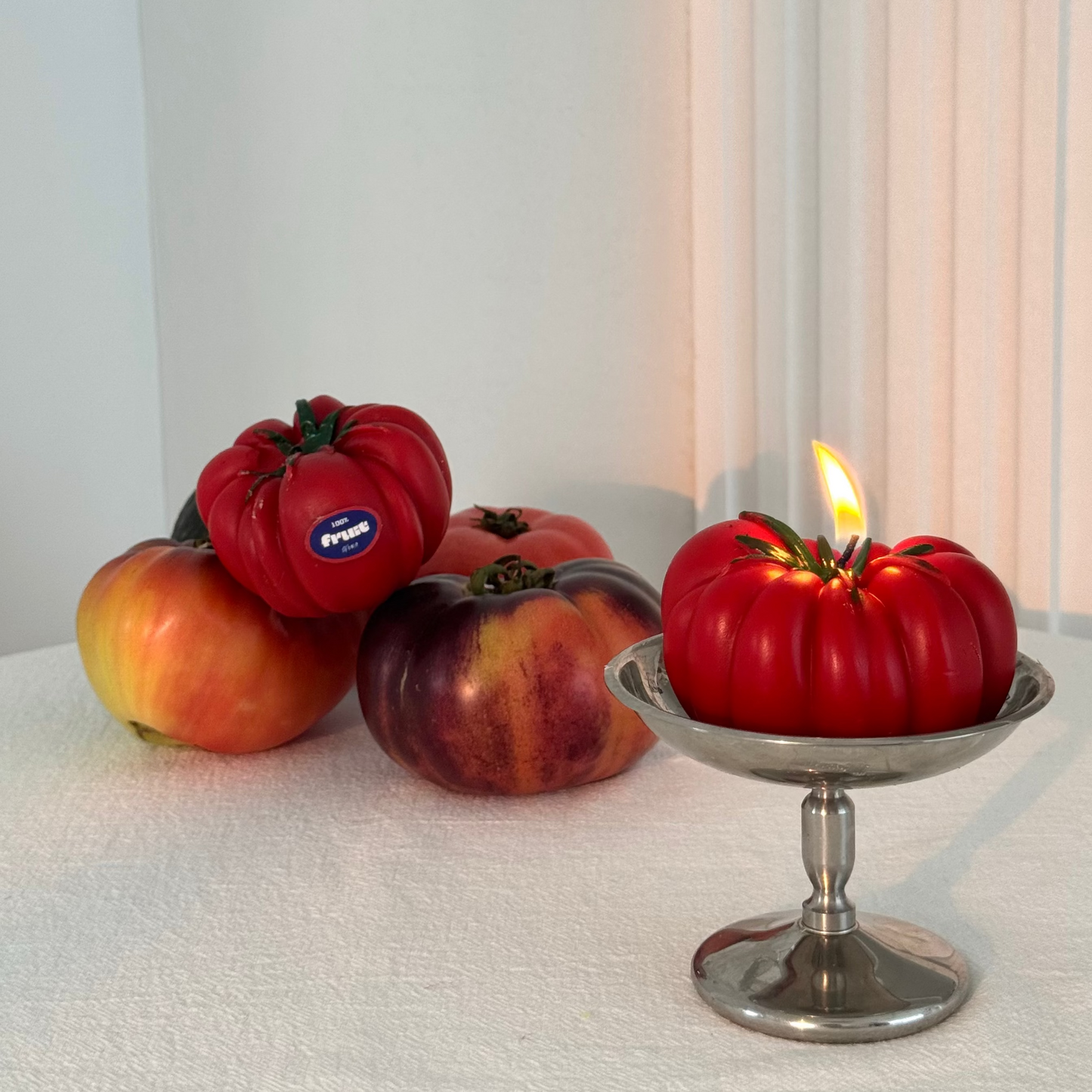 HEIRLOOM TOMATO CANDLE (Heirloom tomato Shaped Candle)